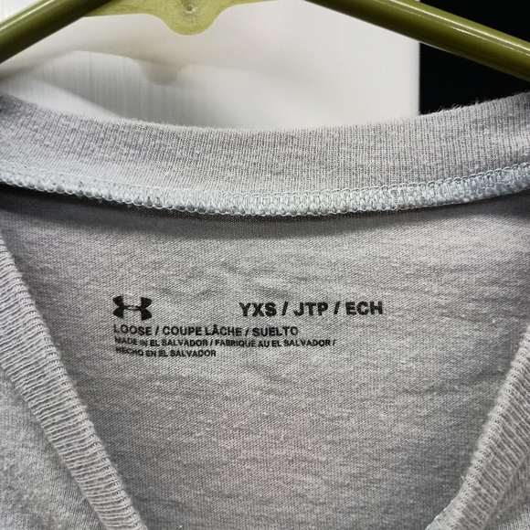 Under Armour Kids Gray T-Shirt - Picture 3 of 13